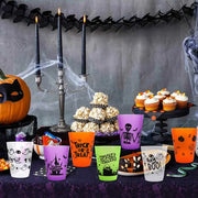 8–24 szt. kubków na napoje na Halloween – plastikowe kubki z motywem czaszki „Boo” na soki i koktajle, akcesoria do dekoracji stołu na imprezę halloweenową w domu