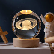 Wyjątkowa lampka nocna 3D z kryształową kulą, lampka LED na stolik nocny, świecąca galaktyka, Saturn, planety, Księżyc – prezent urodzinowy, zabawka, 5 cm